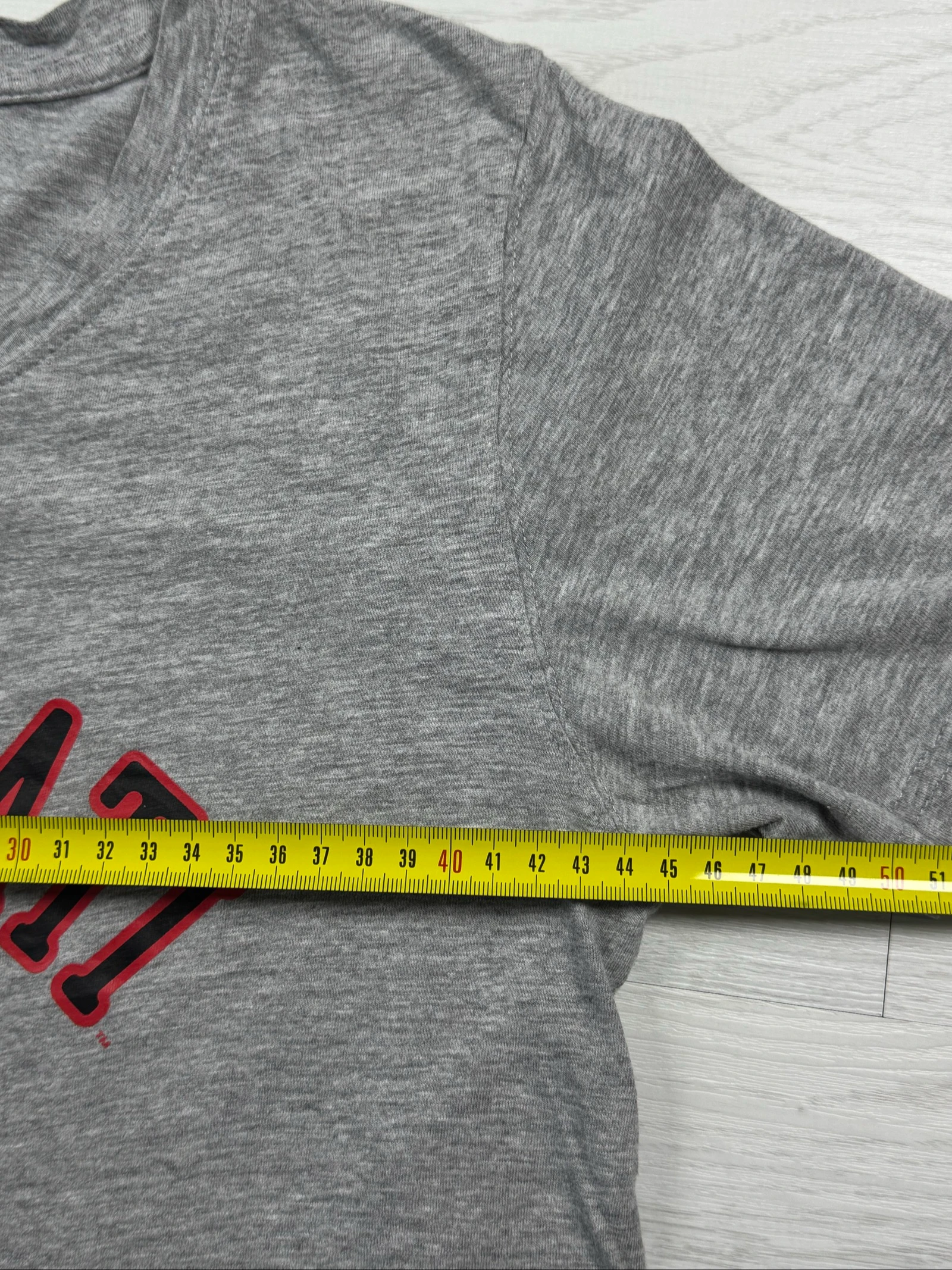Champion Cincinnati Bearcats NCAA T-Shirt Grey Logo Embroidered Sleeve Size M – photo 9